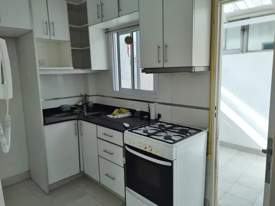 Nuevo Valor  De Venta !!!!!  Bajamos El Precio.  Olivos Ph 3 Ambientes Con Patio.  Valor: Dolares U$d120.000.  