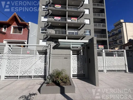 Departamento Dos Ambientes Venta, Morón Sur Cochera Balcon
