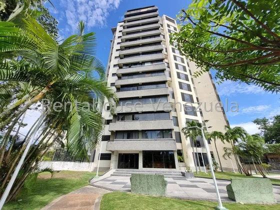 Sara Pastran Vende Apartamento En El Este De Barquisimeto Amplio Y Super Bien Ubicado Código # 25-5938 Sps