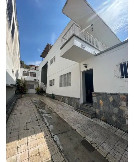 Se Vende Casa 420m2 7h/5b/4p La California Norte 2956