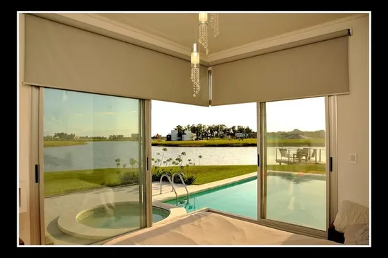 Casa En Alquiler Con Salida A La Laguna En Horizontes Al Sur