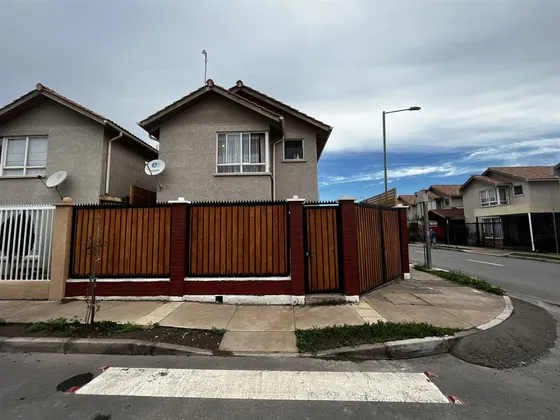 Casa En Venta 3 Dormi 3 Baños En Maipú
