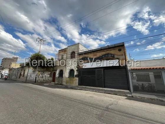 Milagros Inmuebles Edificio Venta Barquisimeto Lara Zona Centro Economica Residencial Economico Comercial Código Inmobiliaria Rent-a-house  25-15236