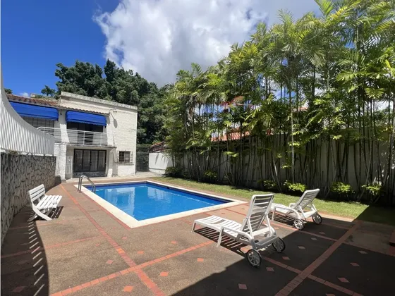 En Venta Casa Comercial En Altamira Av. Luis Roche Chacao - Caracas