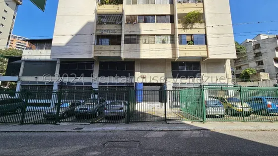 Local Comercial En Venta En Los Chorros Cda 26-21513 Yf