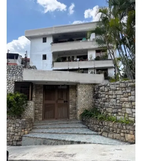 Venta Apartamento Urb Miranda 193mts2 3h +s 2b+s 3pe