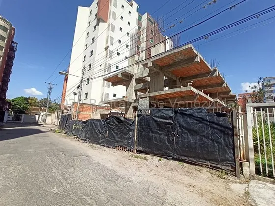 Gbf 25-16823 La Soledad Vendo Terreno Con Obra Para Culminar Contácteme Ya.
