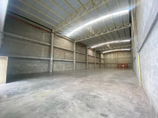 Bodegas En Venta Aeropuerto 643-8292311