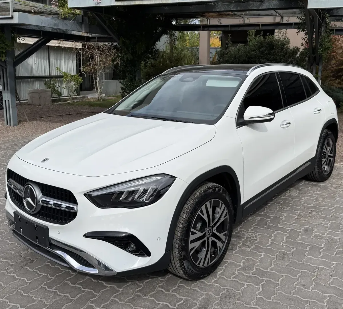 Mercedes-Benz Clase GLA 1.3 Gla200 Progressive 163Cv