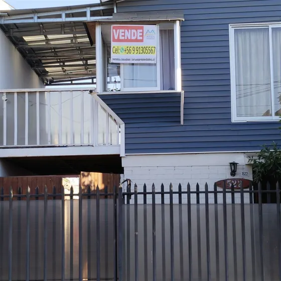 Casa En Venta De 5 Dorm. En Puente Alto