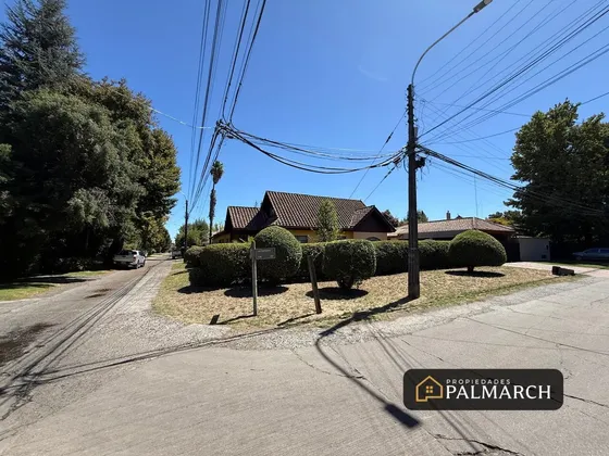 Se Vende Casa Ubicada En Villa El Bosque, Chillán,