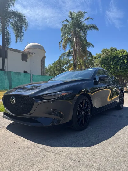 Mazda Mazda 3 Carbon Edition