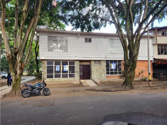 Casa Local En Arriendo  Estadio Medellin