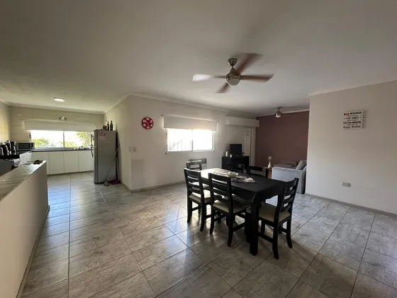 Casa En  Venta Tres Dormitorios , En Rosario - Barrio Triangulo