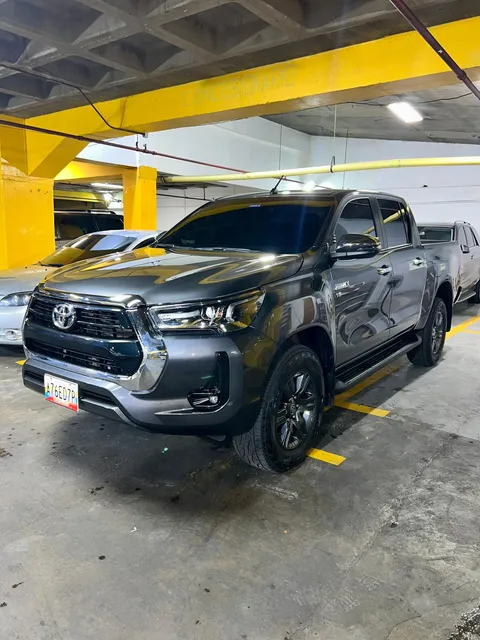 Toyota Hilux Srx