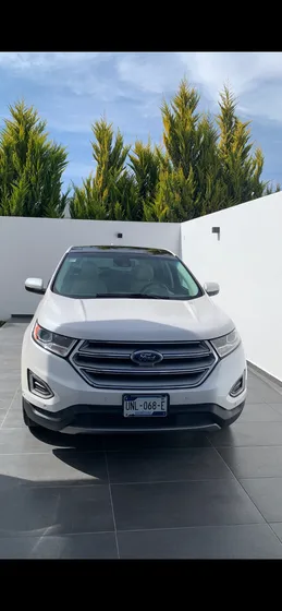 Ford Edge Titanium 2.0l