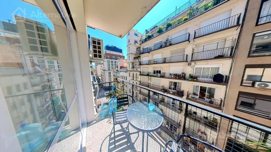 Venta Depto 3 Amb Al Frente En 7mo Piso, Super Luminoso Y Amplio
