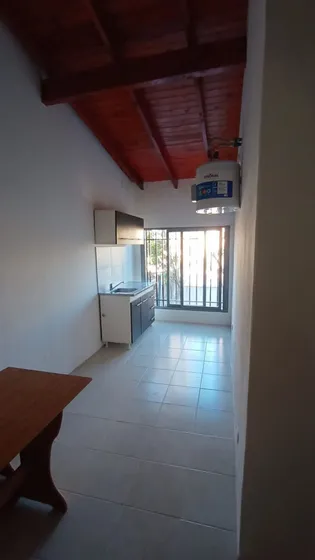 Casa Multifamiliar Isidro Casanova 