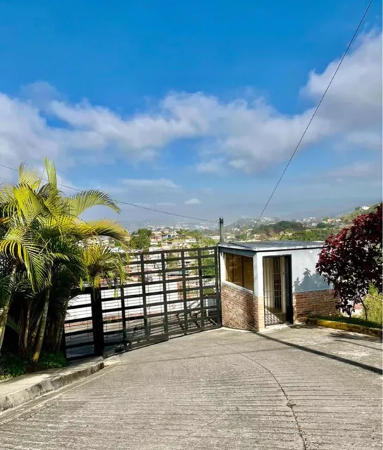 Se Venden Town House  Financiado Lomas De Urquia
