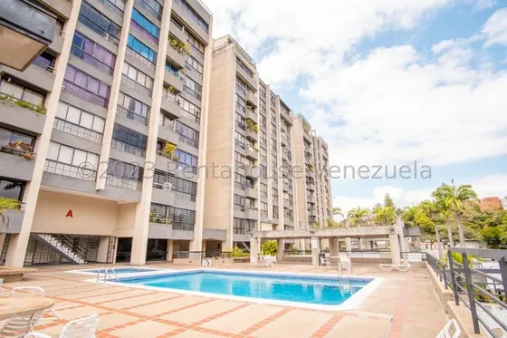 Ph Triplex En Venta Los Samanes 24-11603 Ab