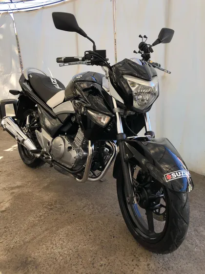 Vendo O Permuto Suzuki Inazuma 250 Bicilindrica Año 2014