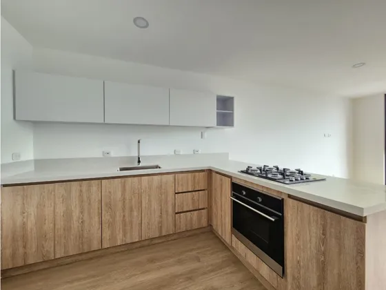 Apartaestudio En Venta, Avenida Bolivar