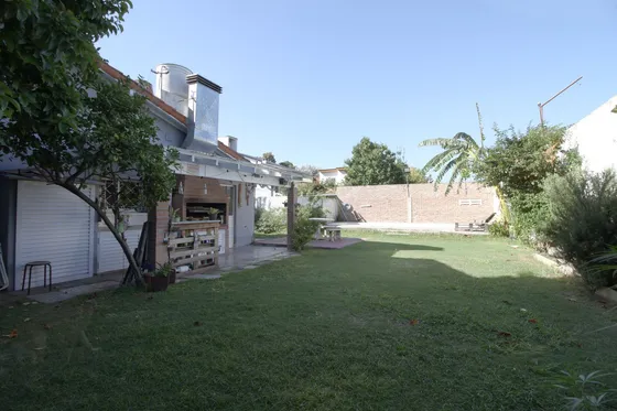  Casa Venta Parque Pileta Y Galpón Lomas De Zamora