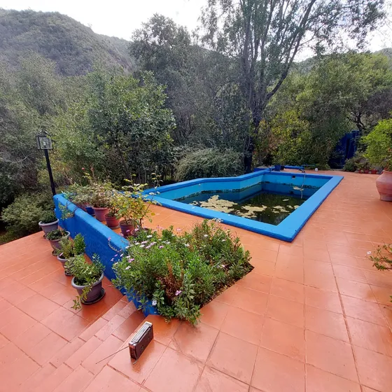 Linda Parcela En Increíble Parque, Amplia Casa Con Piscina