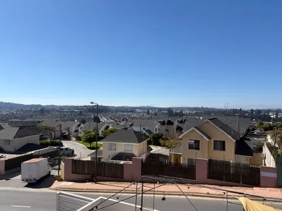 Excelente Casa En Venta De Gran Amplitud En Curauma