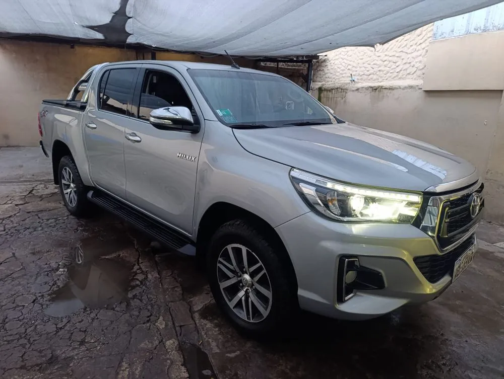Toyota Hilux 2.8 4x4 SRX TDI DC Automatic