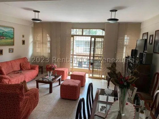 Edificio En Venta En Catia Cda 24-29261 Yf
