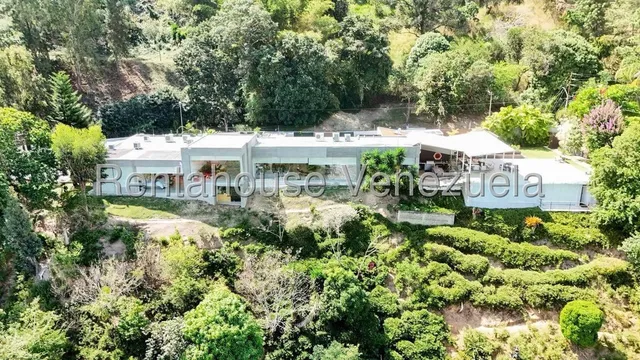 Lujo Y Elegancia En Cerro Verde #25-12895 Ng
