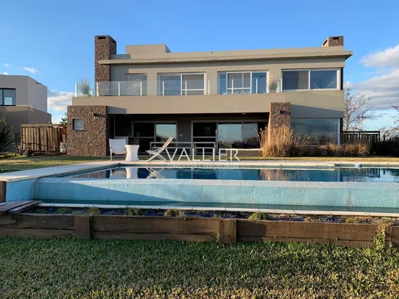 Casa En Venta En El Cantón, Escobar, G.b.a. Zona Norte