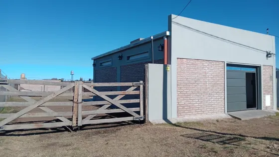 Salón A Estrenar Construcción Tradicional