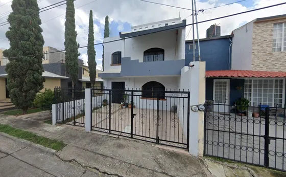 Gran Oportunidad De Inversion - Casa Adjudicada - Calandria 166, Zamora De Hidalgo, Mich.