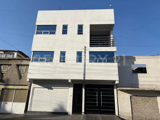 Renta De Departamento En  Av 5 Mz 26  Lt 90 No. 90, Col Modelo, Nezahualcóyotl.