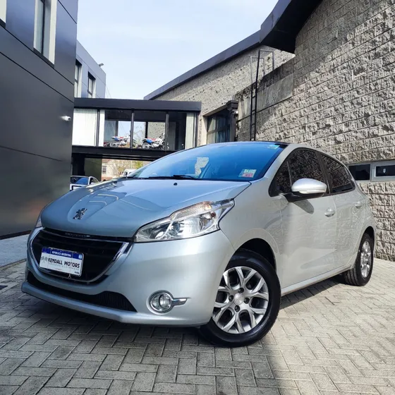 Peugeot 208 1.6 Allure Touchscreen