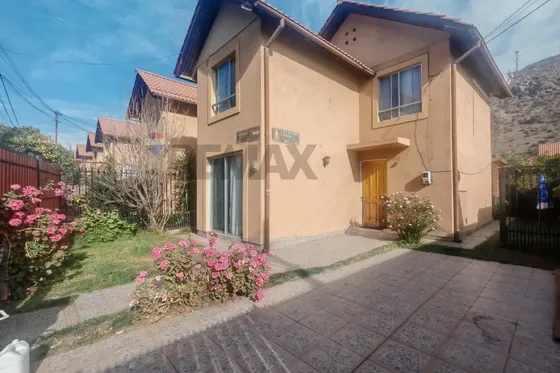 Casa De 2 Pisos En Condominio 3d+2b