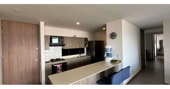 Vendo Apartamento Amplio Cómodo Con Buenos Acabados En Envigado Brujas