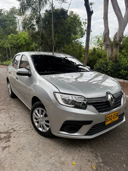 Renault Logan 1.6 Authentique / Life