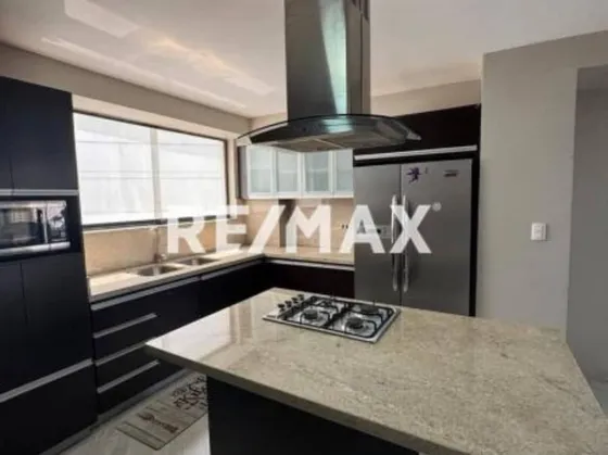 Apartamento En Alquiler Las Chimeneas Valenc, Queda Amoblado Y Equipado, Excelente Ubicación Con Un Fácil Acceso A La Autopista Y Vías Principales, Cuenta Con Planta Al 50%. Dapo