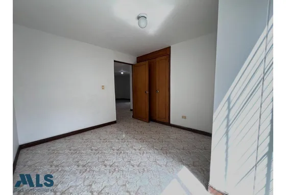 Apartamento En Venta Cerca A Estación Del Metro(mls#249006)