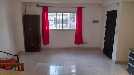 Venta Monoambiente Remedios De Escalada Cochera