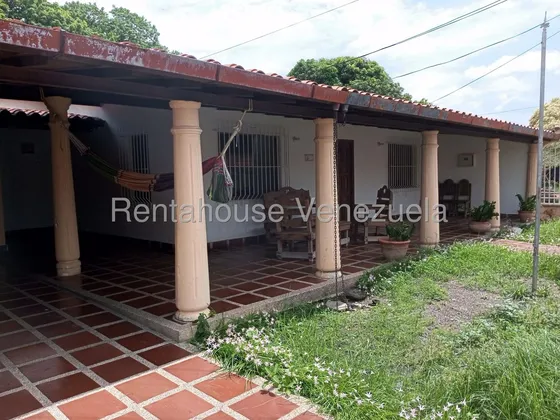 Casa En Venta Urb El Este Acarigua - #25-22022 Jg Rah
