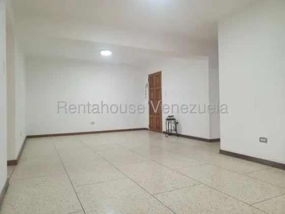 Se Vende Apartamento En Colinas De Santa Mónica 