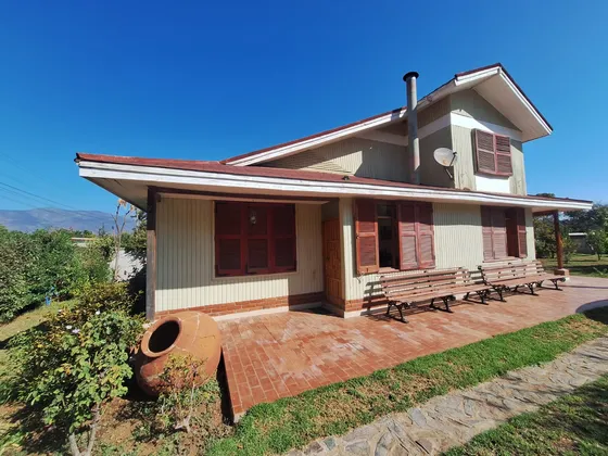 Casa En Parcela Con 2 Roles