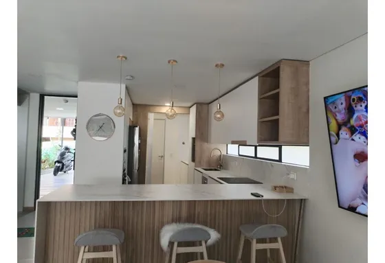 Casa En Venta En Envigado Sector Montesori.