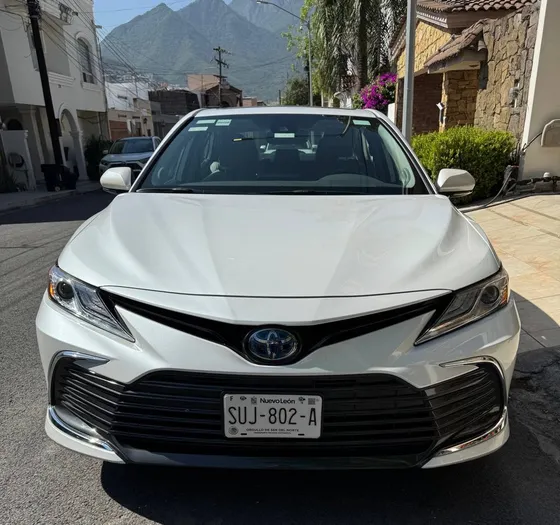 Toyota Camry 2.5 Xle Navegación At