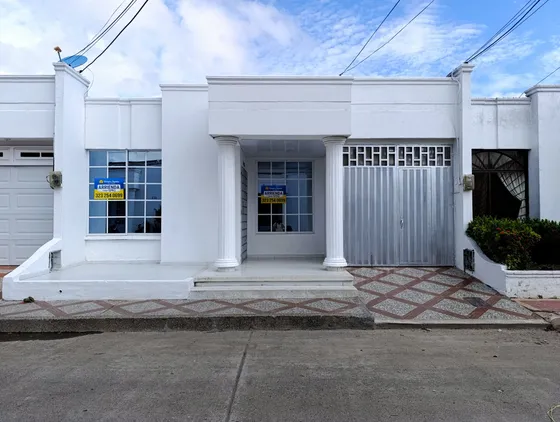 Casa En Arriendo Urbina, Montería