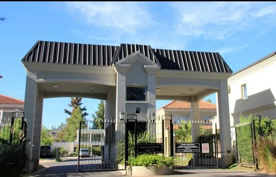 Departamento Dúplex Apto Credito En Venta En Boulevard Del Sol, Pilar, G.b.a. Zona Norte